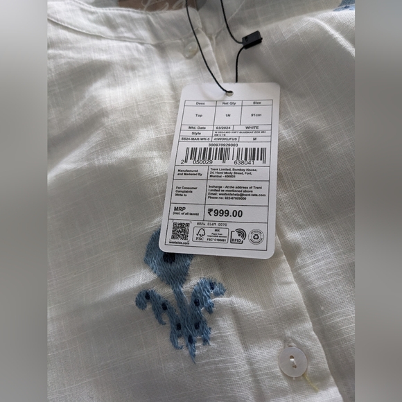 Shirt - Picture 6 of 7